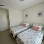 Gemelos 26 *